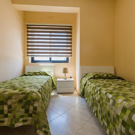 Two Bedroom Prime Location Apartamento *